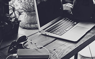 配资交易:配资利息计算公式一览表-股价跃升A股第12！“创新药一哥”续创历史新高 这些“明星”大盘也频发力